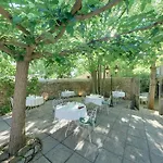 Chateau De Hotel