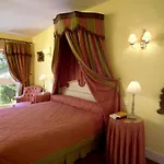 Chateau De Hotel 3*