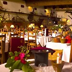 Chateau De Hotel 3*