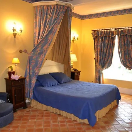 Chateau De Cavanac