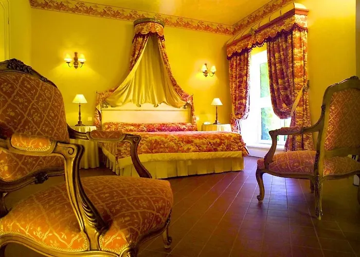 Chateau De Cavanac